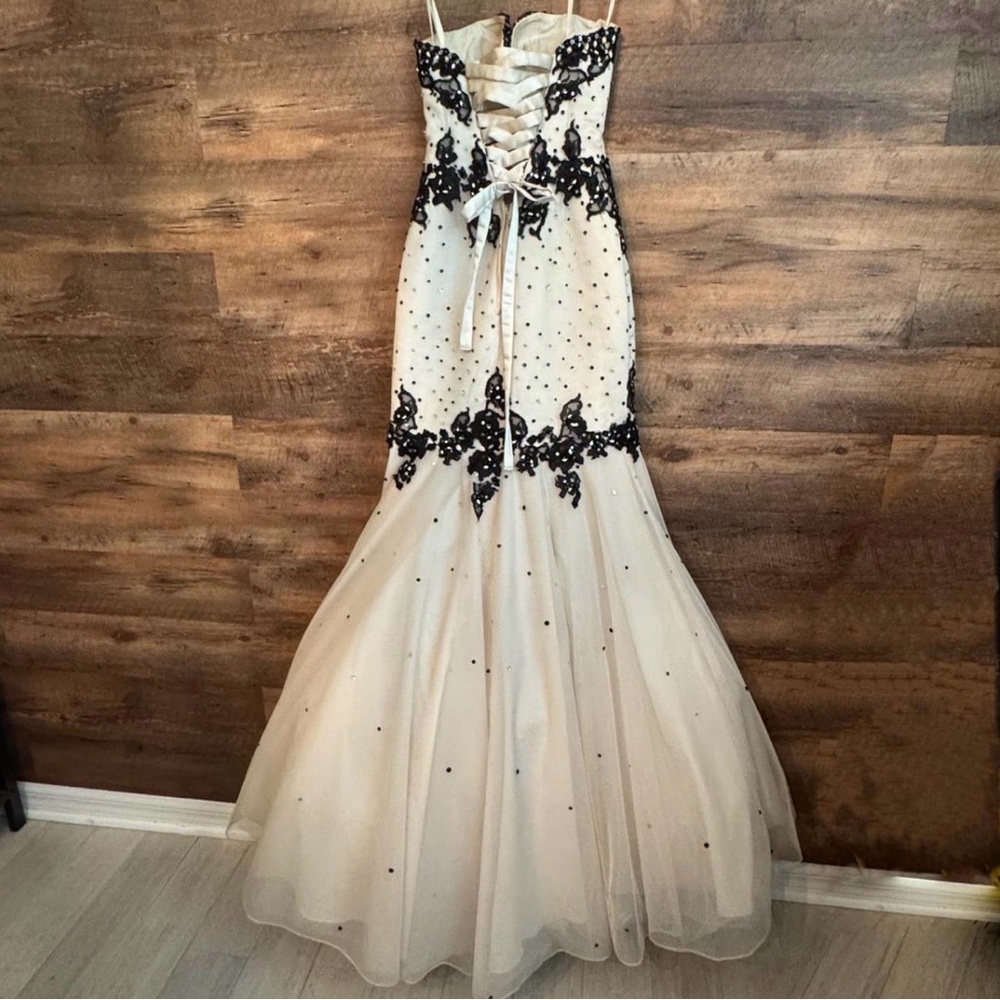 Mori Lee Black and White Prom Dress - Picture 2 of 12